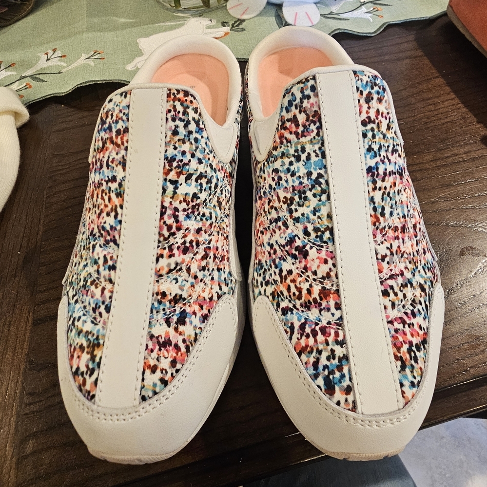 Easy Spirit Multicolor Mules